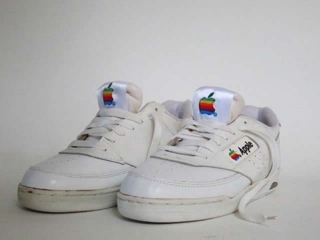 Original Apple Sneakers aus den 90ern!