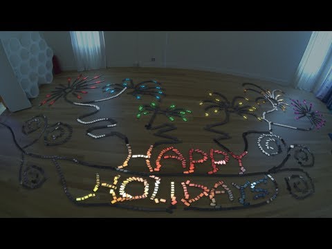 Happy Holidays Domino (With 2,000 iPhone 5S)