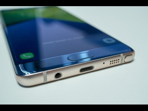 Samsung mocks Apple's iPhone 7 and the removal of the audio jack (Galaxy Note 7 Conference)
