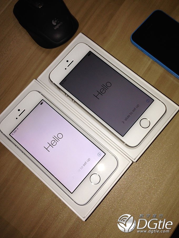iPhone 5s Unboxing Bilder & iPhone 5c Unboxing Video 3