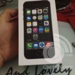 iPhone 5S Verpackung: der Ring um den Homebutton 2