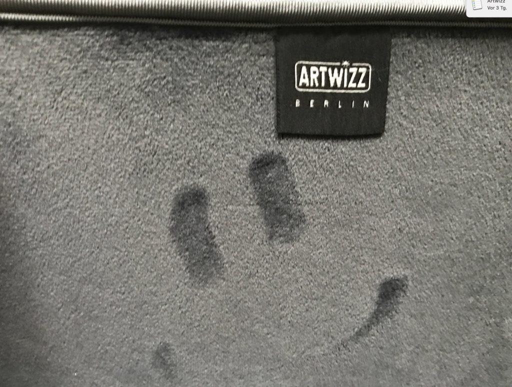Artwizz Neoprene Sleeve: Neopren-Tasche fürs MacBook Pro 2016 3