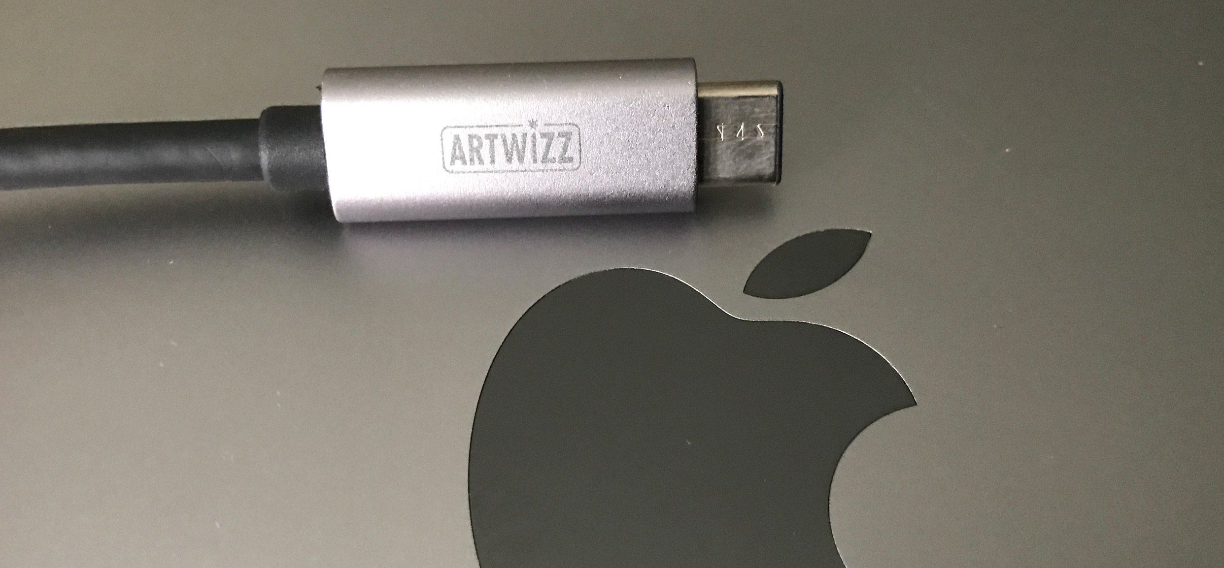 Artwizz MacBook Pro USB-C Zubehör & Adapter 7