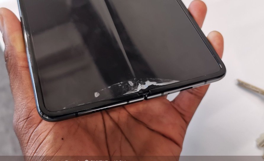 Samsung Galaxy Fold: reihenweise defekte Displays für 2000 Dollar nach 24 Stunden 11